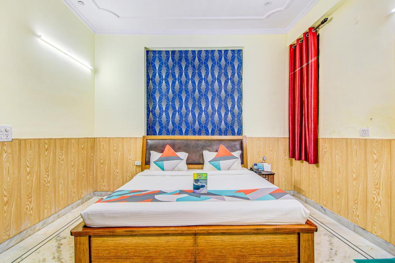 Hotel Fabexpress Royal Ashray Noida Exterior foto